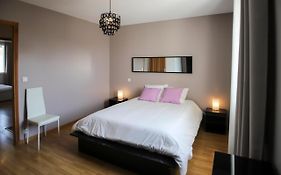 Maison Tendance Avec Jardin, Centre Village, Alpilles, Familles